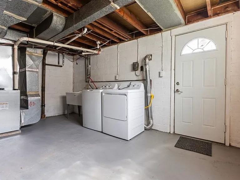 548B Firethorne Dr — Photo 12