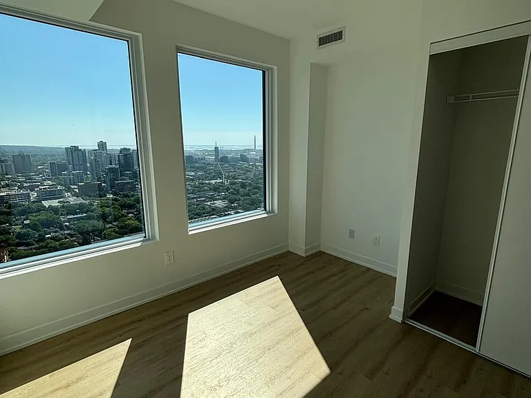 319 Jarvis St #4315 — Photo 6