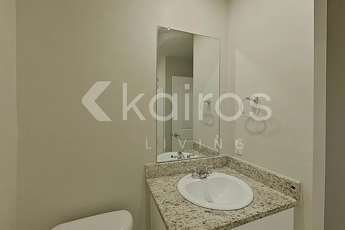 124 Yardley Ct — Photo 12