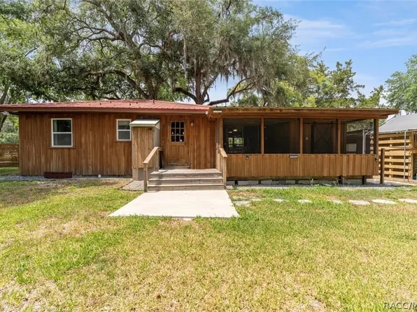 8456 W Miss Maggie Dr, Homosassa, FL 34448