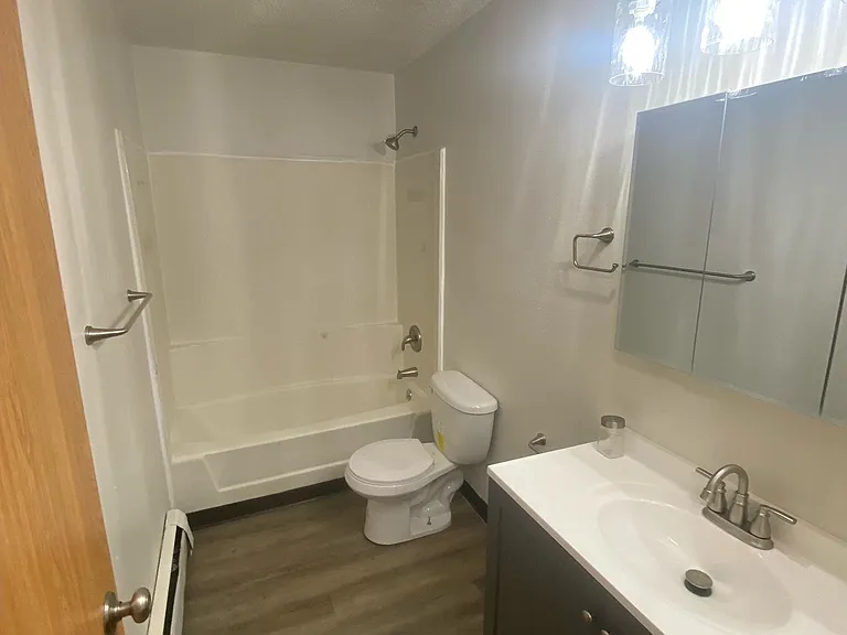 441 Lindale Dr #4 — Photo 6