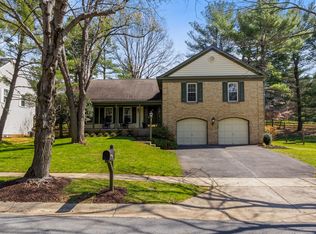 3 Chancelet Ct, Rockville, MD 20852