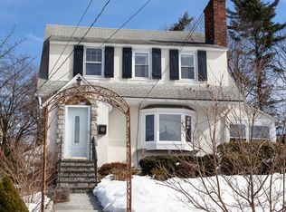 108 Potter Rd, Scarsdale, NY 10583