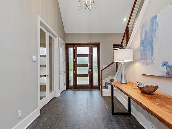 5th image of 1112 Wakefield Dr