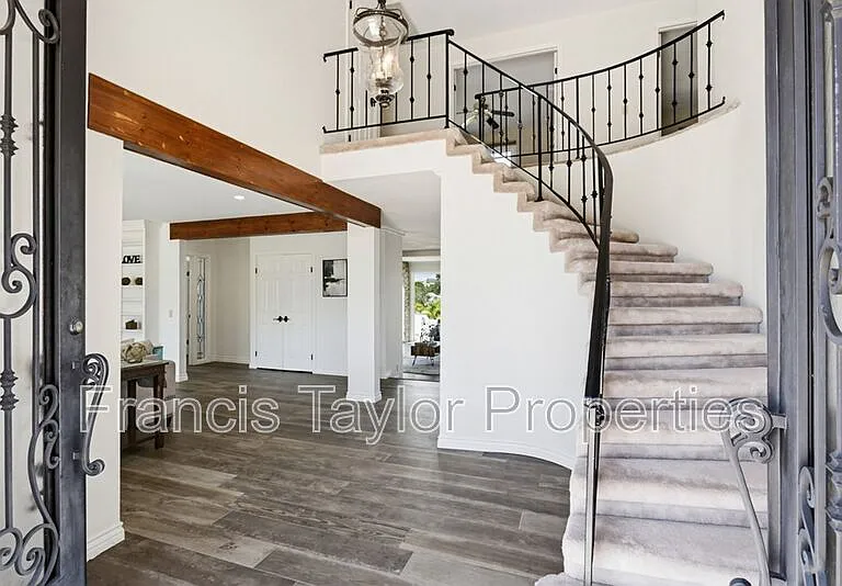 29059 Meadow Glen Way W — Photo 3