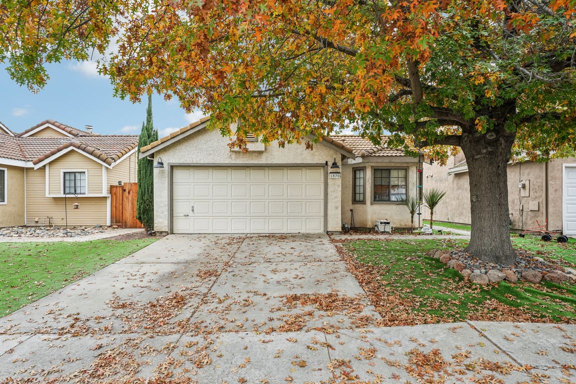 Santa Fe St-S1311-001.jpg