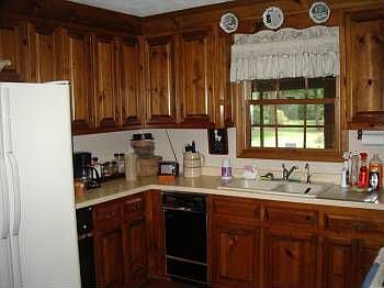 4th image of 1590 Battlefield Blvd S