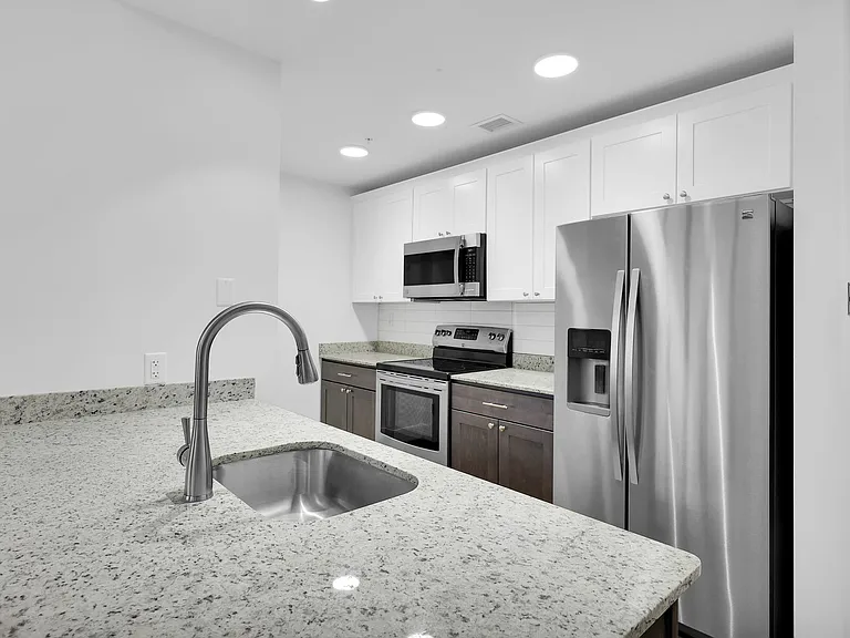 The Residences at Barnett — Photo 51