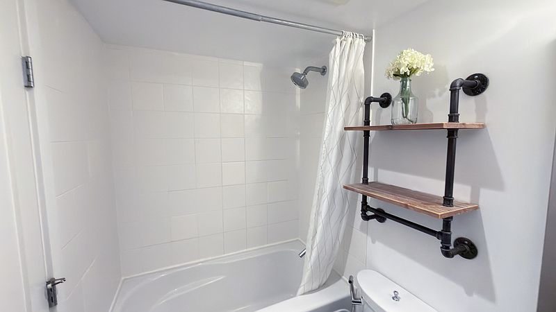 New Westminster Apartment for rent - 2 Bedrooms — photo 11