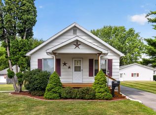 903 Nebobish Ave, Essexville, MI 48732