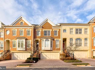 1554 Red Twig Ln, Mc Lean, VA 22101