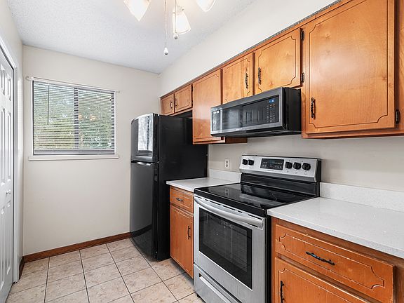 2nd image of 4332 Windergate Dr
