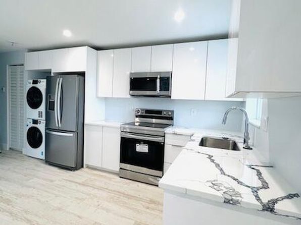 206 SE 1st Ave #8