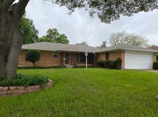 838 Green Cove Ln, Dallas, TX 75232