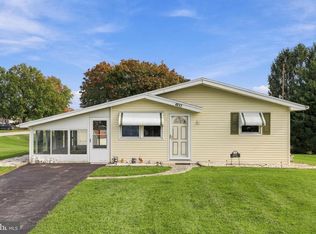 4017 Charity Dr, Red Lion, PA 17356