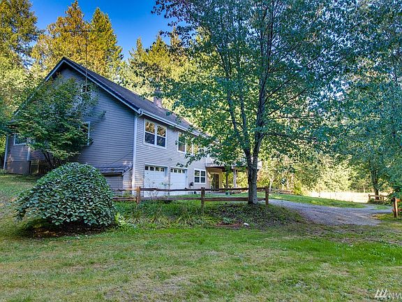 3rd image of 26541 Trophy Ln NE