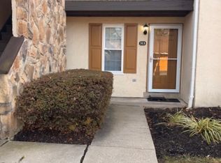 313 Valley Stream Ln, Chesterbrook, PA 19087