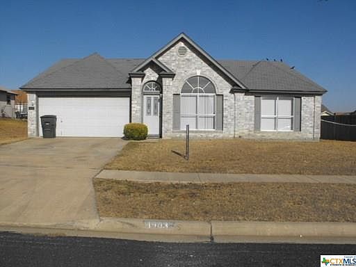 1st image of 4903 Parkwood Dr