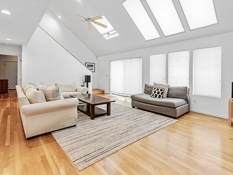 34 Park Cir — Photo 9