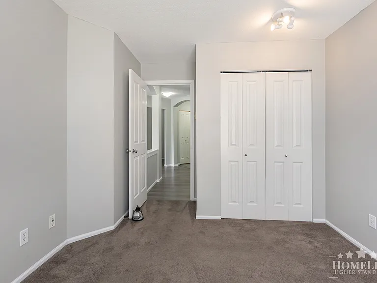 6336 197th St #305 — Photo 12