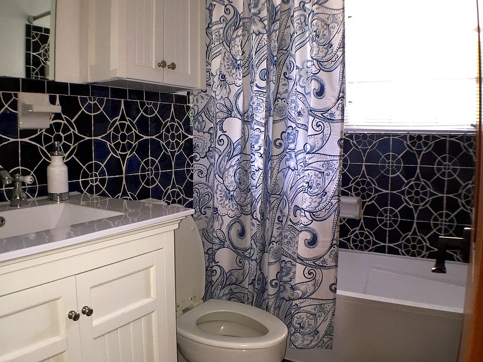 1st image of 1114 Columbus Blvd