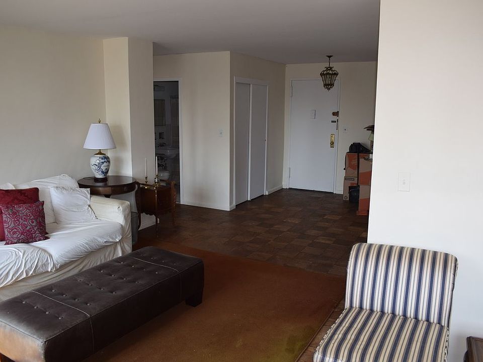 1st image of 333 E 79th St #19F