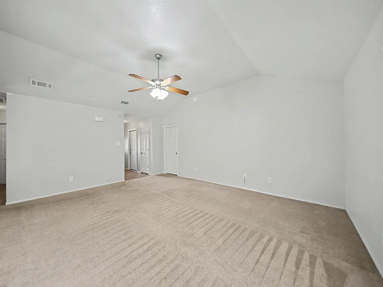 1123 Marlee Cir — Photo 9