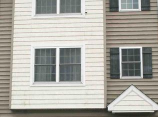 740 Kentwell Dr, York, PA 17406