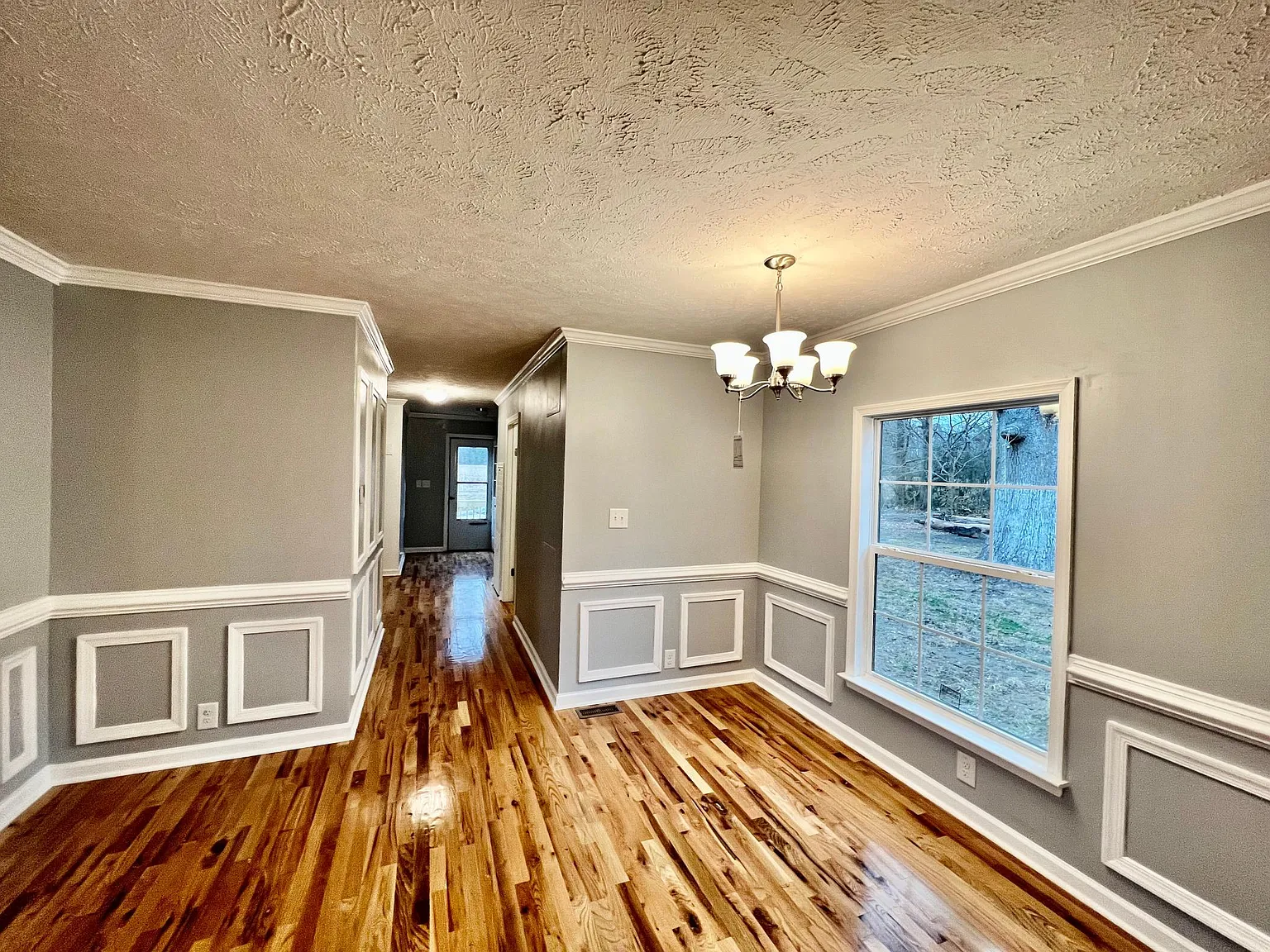 3 bed, 1594 sqft, $2,250 — Photo 2