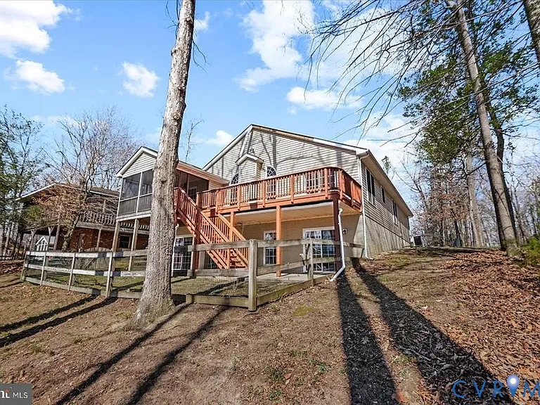 686 Lake Caroline Dr — Photo 9