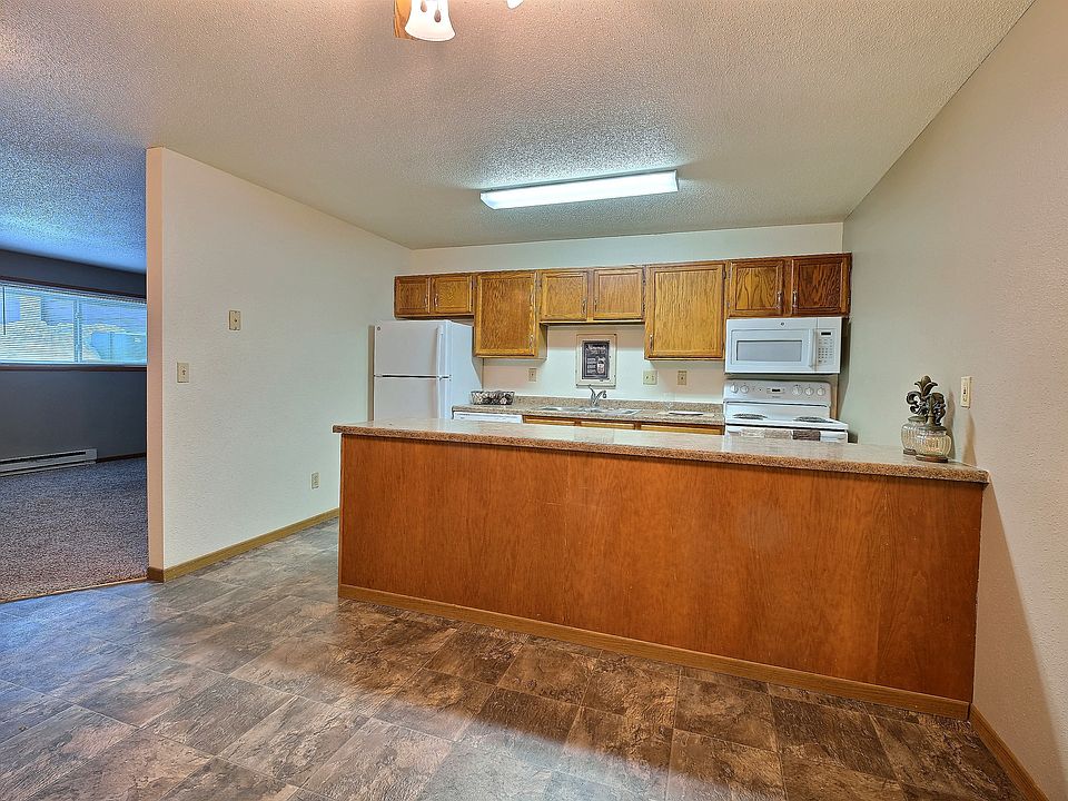 Fargo, ND Kennedy Apartments | Kitchen