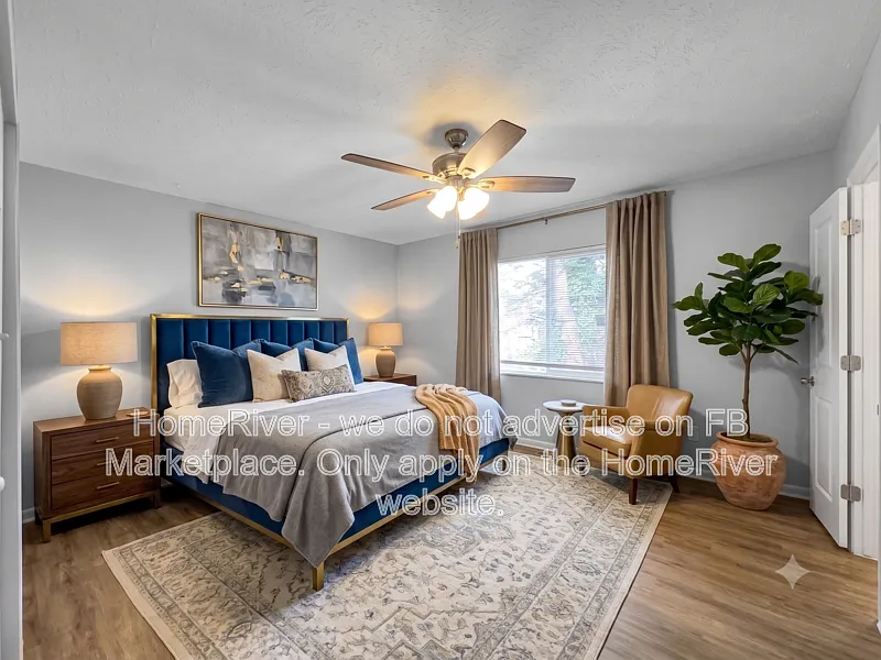 3 bed, 2.0 bath, 1272 sqft, $1,745 — Photo 4