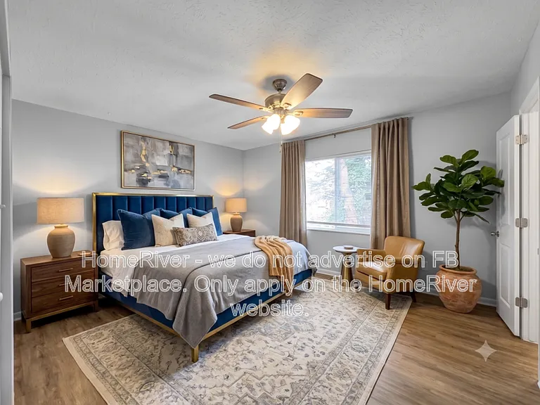 809 Spring Valley Dr — Photo 4
