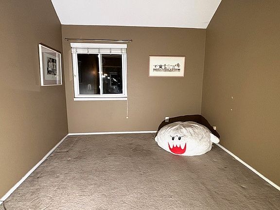 5th image of 12 Mozden Ln