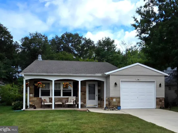 154 Dorchester Dr, Southampton, NJ 08088