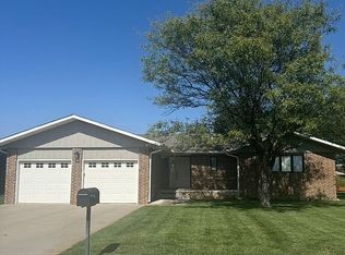 820 E 5th St, Oakley, KS 67748