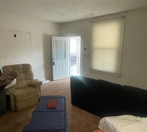 3rd image of 4545 Newport Ave