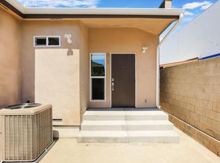 613 W Walnut Ave, Orange, CA 92868