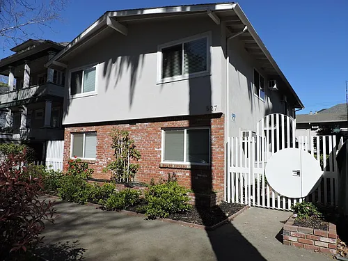 527 T St #3 Photo 1