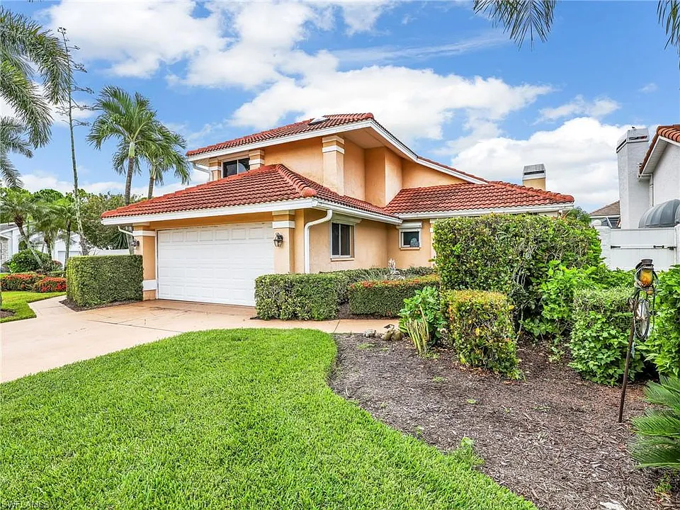 1256 Naples Lake Dr