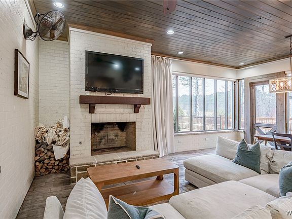 4th image of 6312 Woodlands Trail Pl