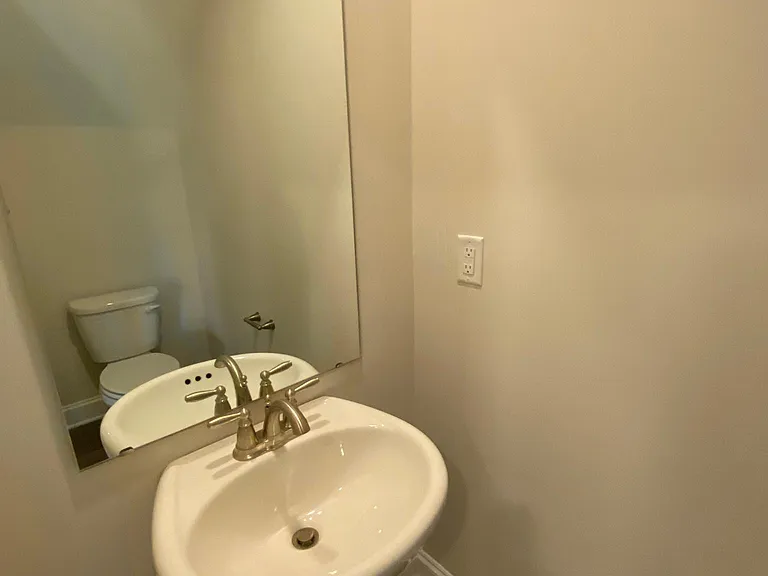 520 Access Dr — Photo 9