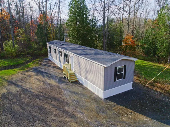 86 Norridgewock Road, Fairfield, ME 04937