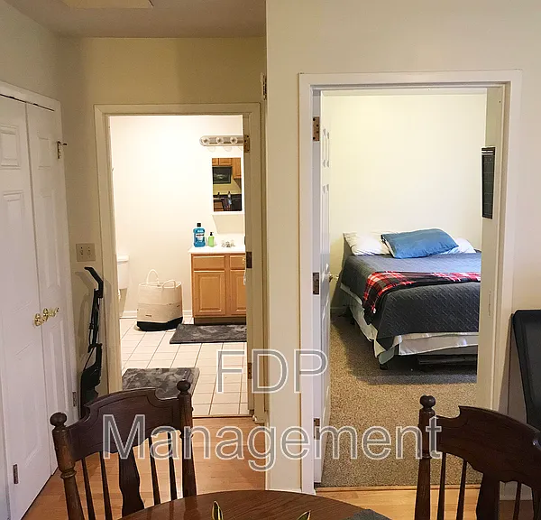 660 East Ave #103 — Photo 2