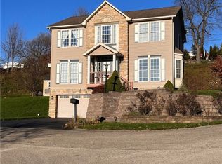 4 Ben Franklin St, Uniontown, PA 15401