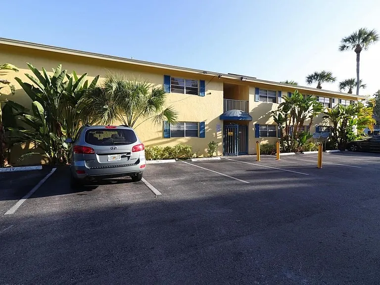 4290 Gulfstream Dr #5-1 — Photo 5