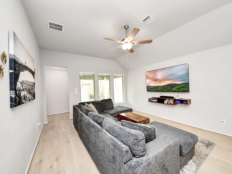 20755 Sunseed Dr — Photo 11