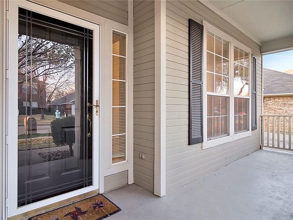 3rd image of 409 Alta Ridge Dr