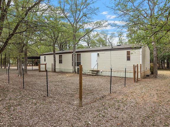 5th image of 42 Robin Ln