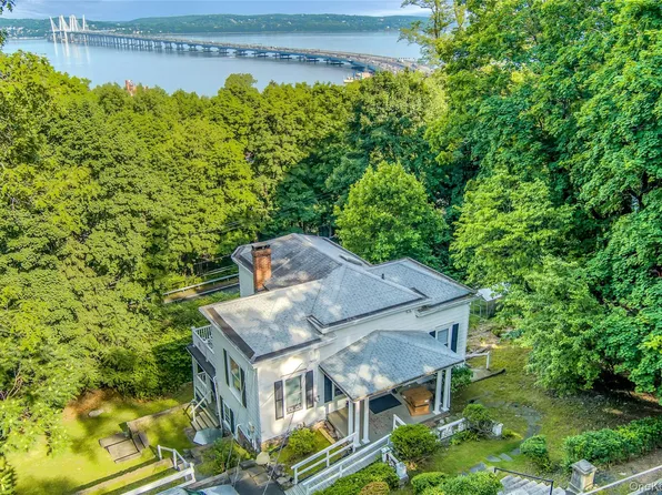 12 Shadyside Avenue, Nyack, NY 10960